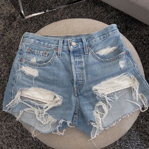 LEVI 501 shorts